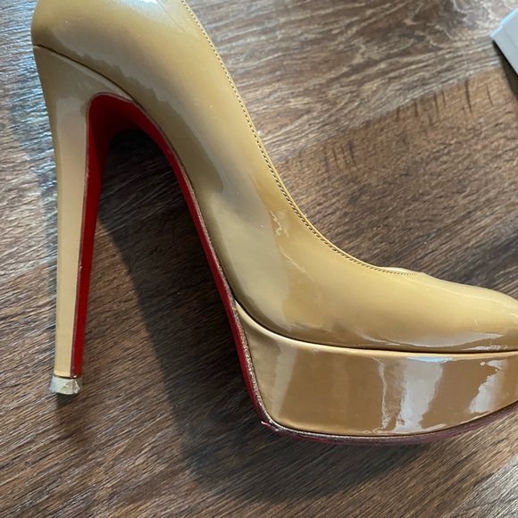 BIANCA PATENT LEATHER HEELS - BEIGE 37.5 - Picture 6 of 7
